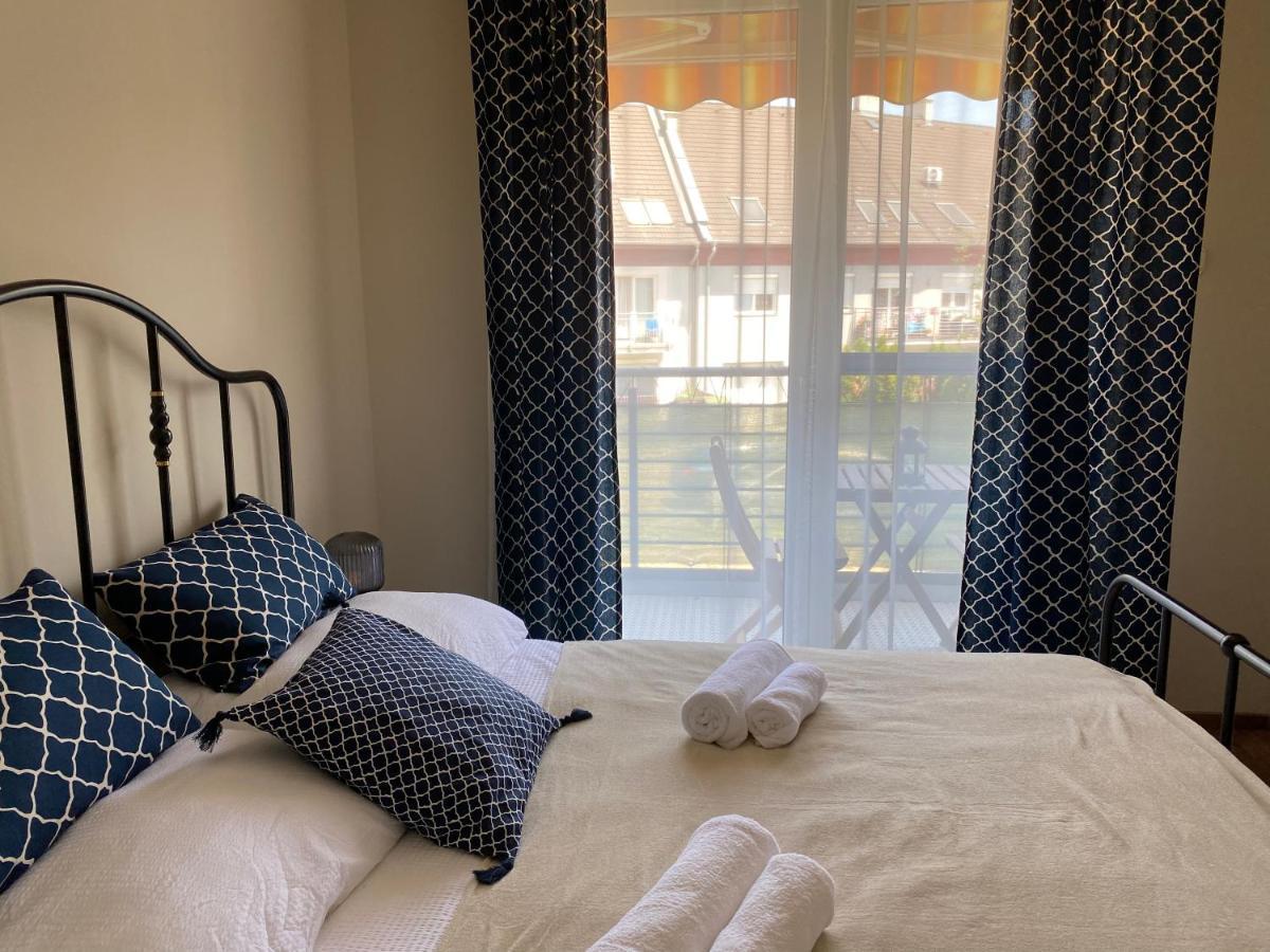 Sziget Apartment เยอร์ ภายนอก รูปภาพ