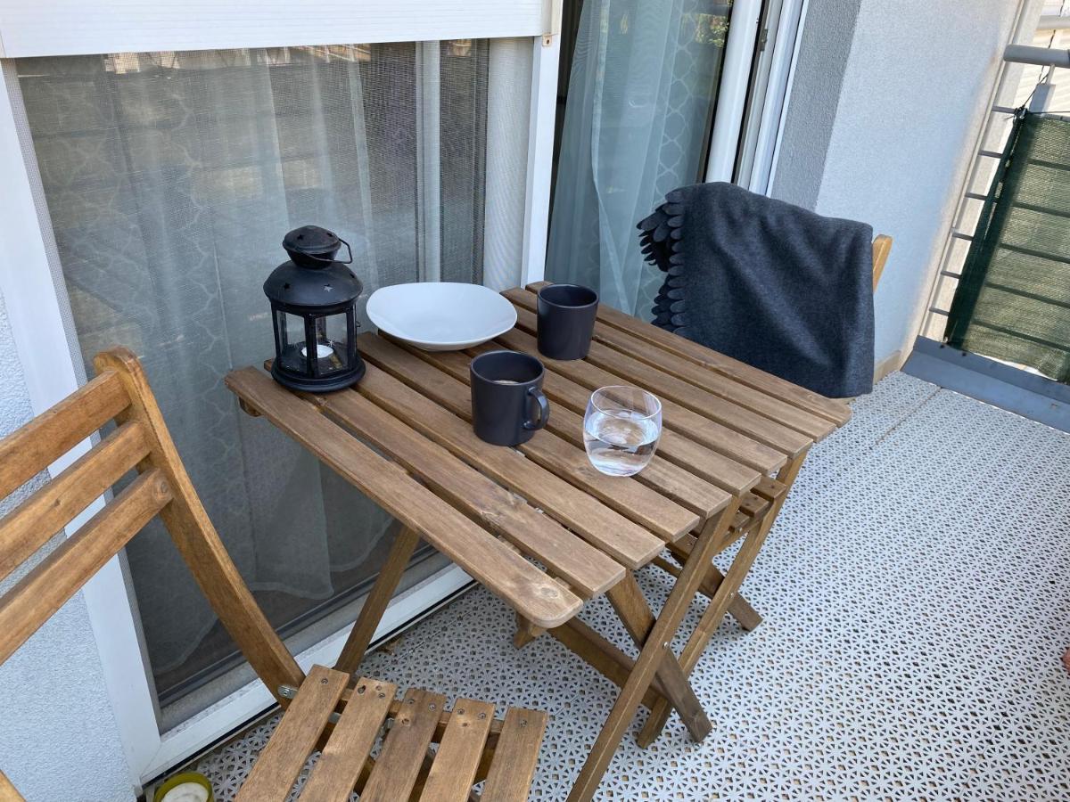 Sziget Apartment เยอร์ ภายนอก รูปภาพ